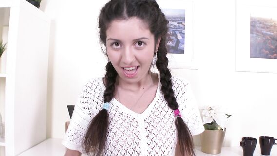 Анал на барном стуле с брюнеткой с косичками