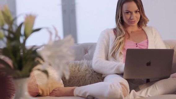 Страстный секс с парнем старшей сестры