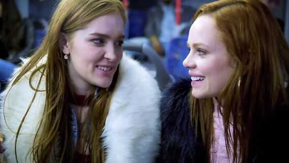 Рыжие девушки вдвоем занялись сексом с негром