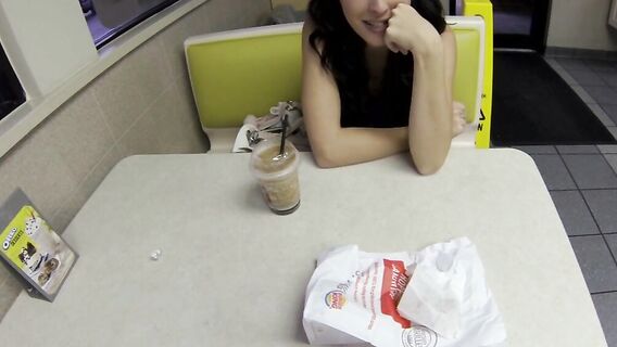 Трахнул подружку брата